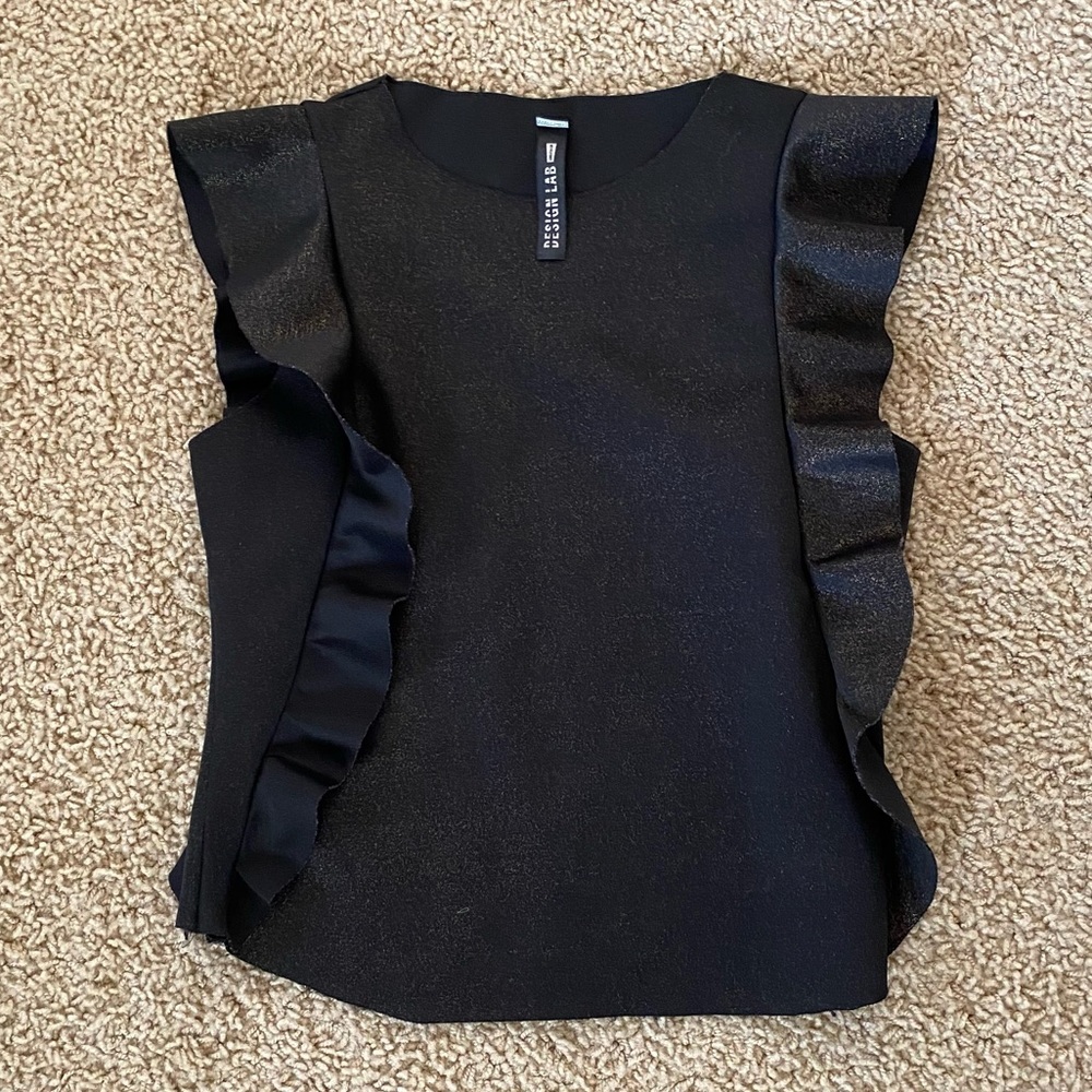 Black sleeveless tank top with ruffles and gold sparkle shimmer XS